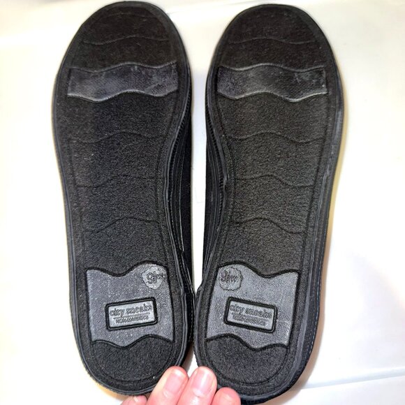 City Sneaks Non-Marking Slip On Black Shoes Size 9.5 - Picture 5 of 9